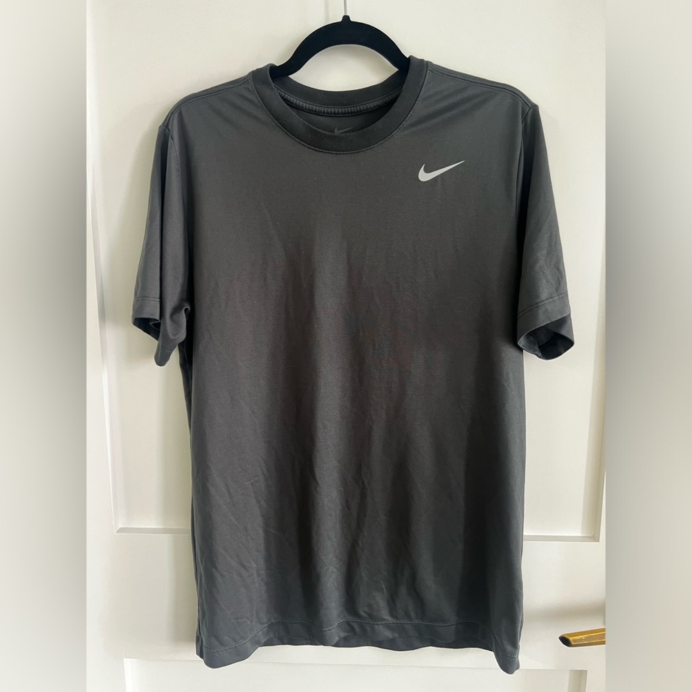 Men’s The Nike dri fit tee